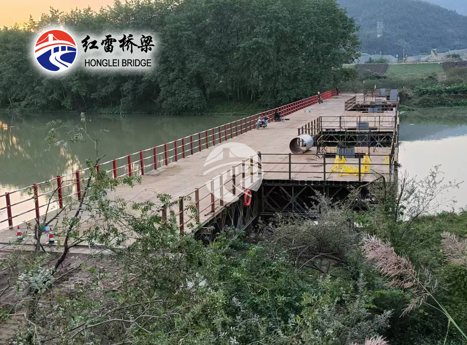 浙江麗水蓮都區(qū)小安溪幸福河湖建設(shè)鋼棧橋完工